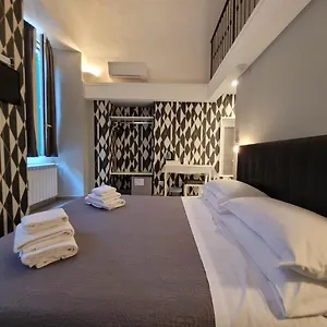 https://relais-virginia-home.hotelitalianriviera.com