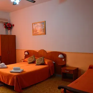 https://ariosto-bb.it-romehotels.com